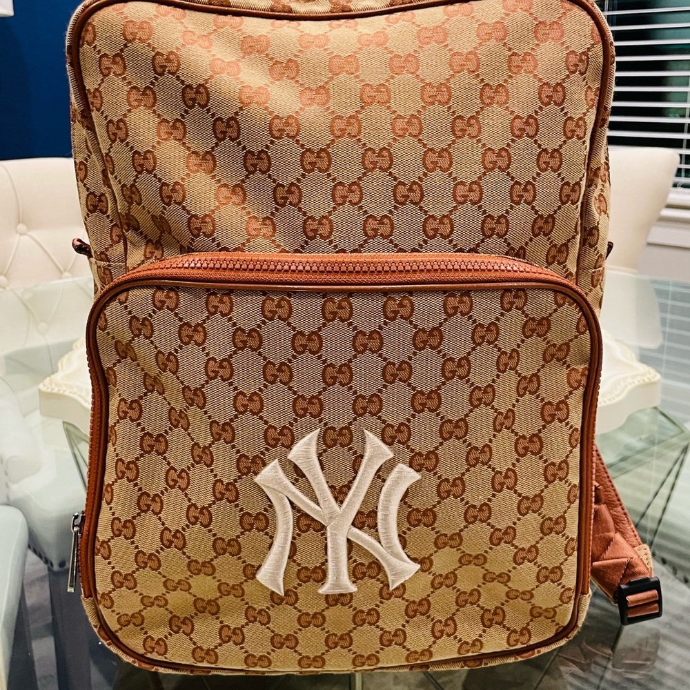 Gucci X MLB Net York Yankees Backpack in like new condition